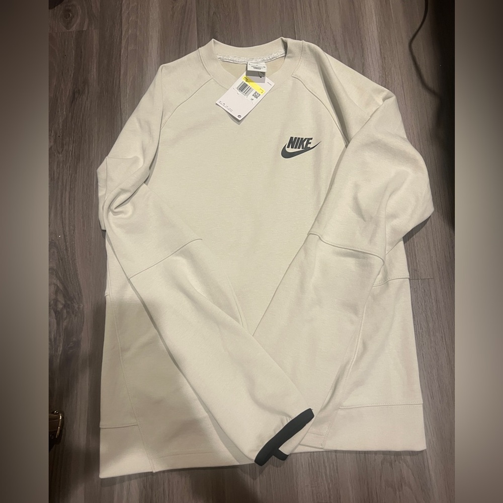 NWT Nike Cream Crewneck Sweater Soft Athletic Style